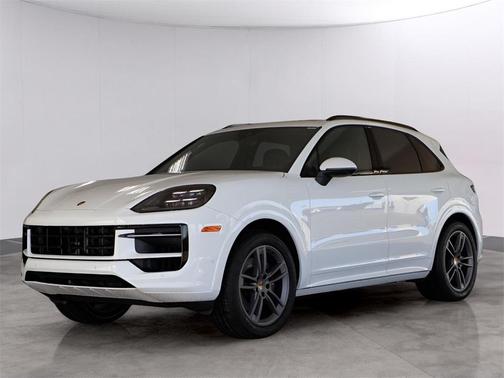 2025 Porsche Cayenne Base