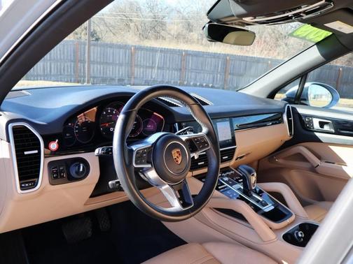 2019 Porsche Cayenne Base