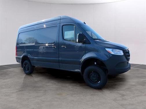 2025 Mercedes-Benz Sprinter 2500 Standard Roof