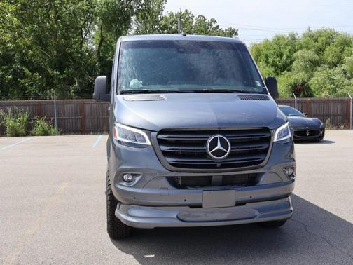 2024 Mercedes-Benz Sprinter 2500 144 WB