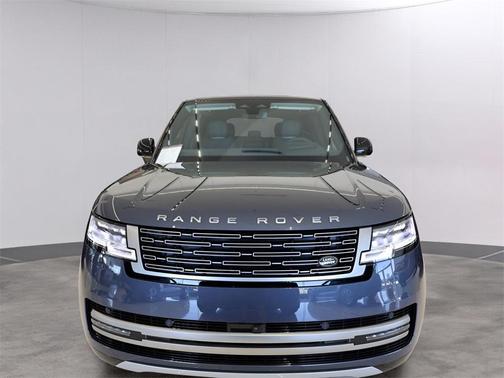 2025 Land Rover Range Rover P530 SE 7 Seat