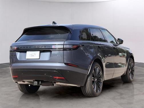 2026 Land Rover Range Rover Velar P250 Dynamic SE