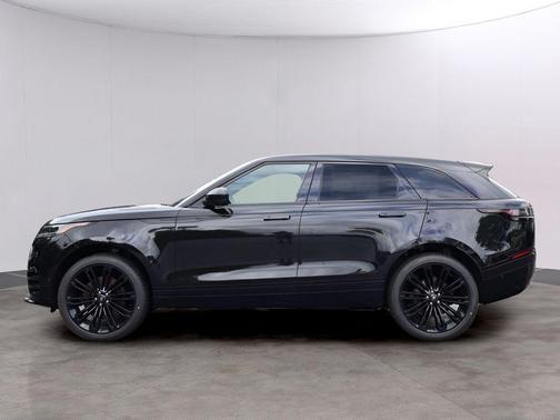 Santorini Black 2026 Land Rover Range Rover Velar P400 Dynamic SE