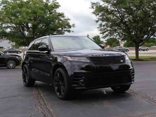 Santorini Black 2026 Land Rover Range Rover Velar P400 Dynamic SE