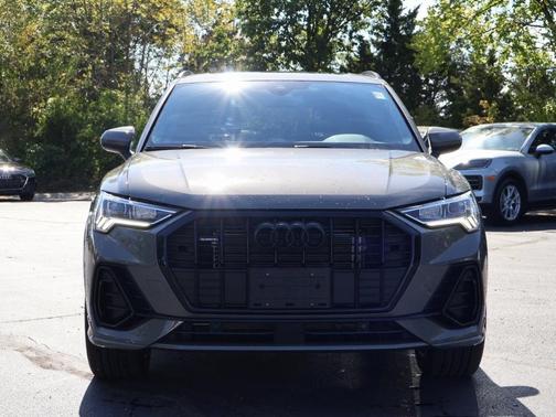 2024 Audi Q3 45 S line Premium