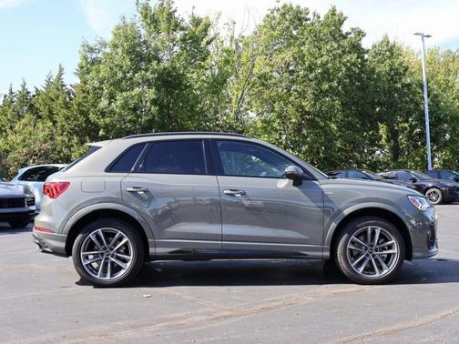2024 Audi Q3 45 S line Premium