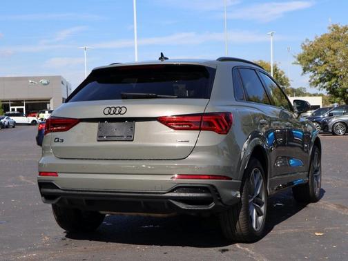 2024 Audi Q3 45 S line Premium