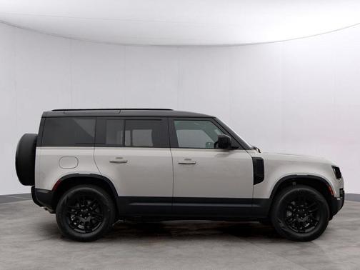 2026 Land Rover Defender 110 S