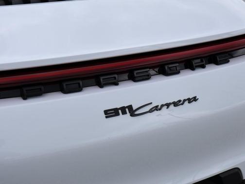 2020 Porsche 911 Carrera