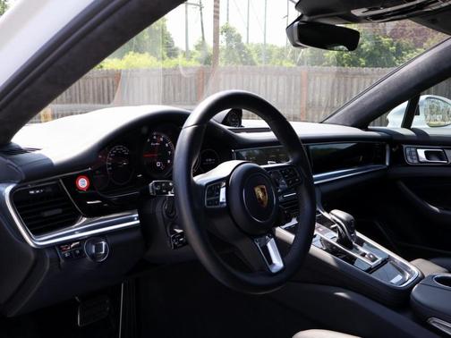 2019 Porsche Panamera Turbo