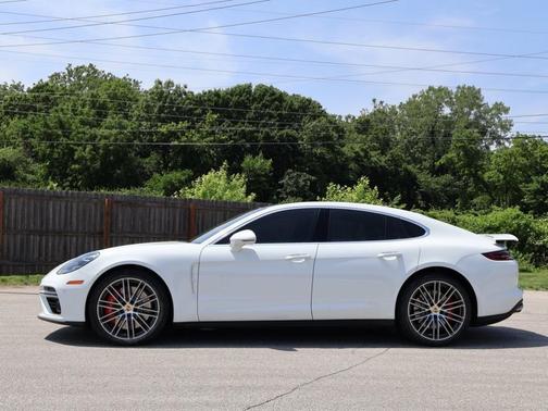 2019 Porsche Panamera Turbo