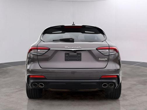 2022 Maserati Levante Modena