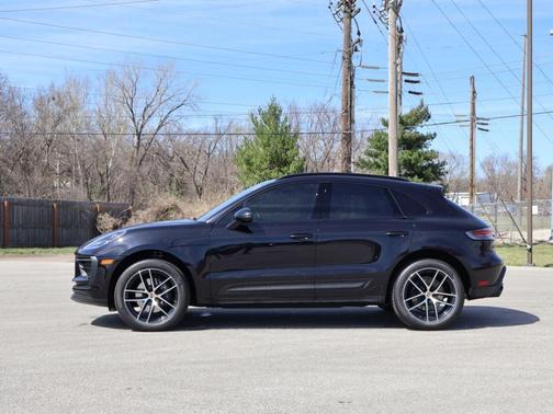 2023 Porsche Macan 