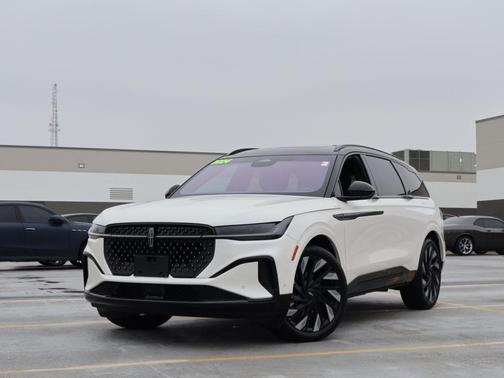 2024 Lincoln Nautilus Reserve