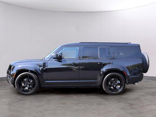 Santorini Black 2026 Land Rover Defender P400 X-Dynamic SE