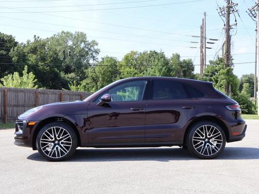 2025 Porsche Macan 