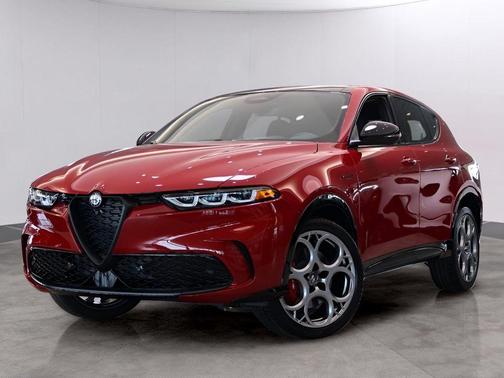 2025 Alfa Romeo Tonale Base