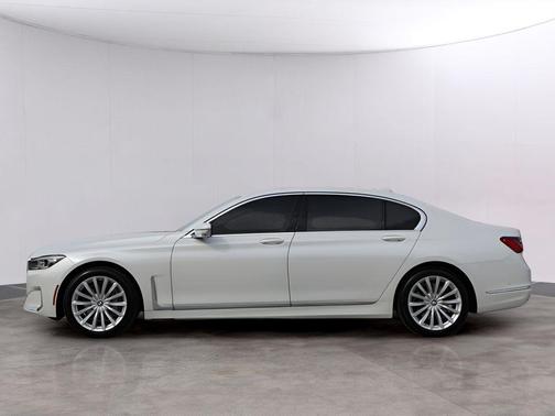 2021 BMW 740 i xDrive