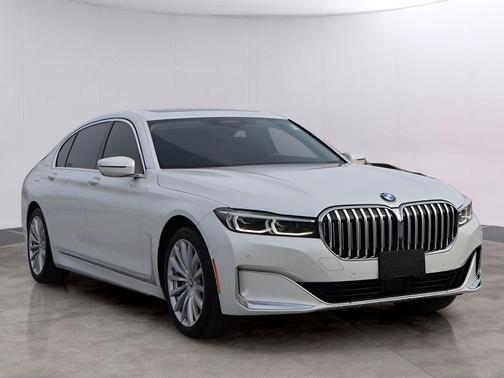 2021 BMW 740 i xDrive