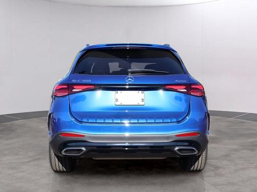 Starling Blue Metallic 2026 Mercedes-Benz GLC 300 Base 4MATIC