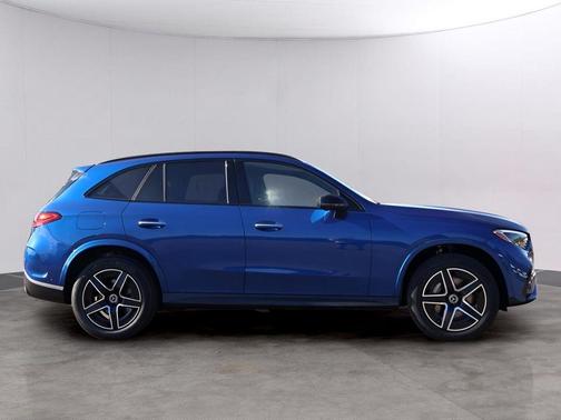 Starling Blue Metallic 2026 Mercedes-Benz GLC 300 Base 4MATIC