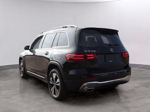 Cosmos Black Metallic 2026 Mercedes-Benz GLB 250 Base 4MATIC