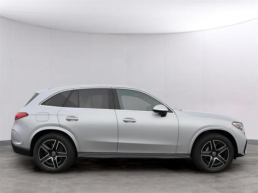 2026 Mercedes-Benz GLC 350e 