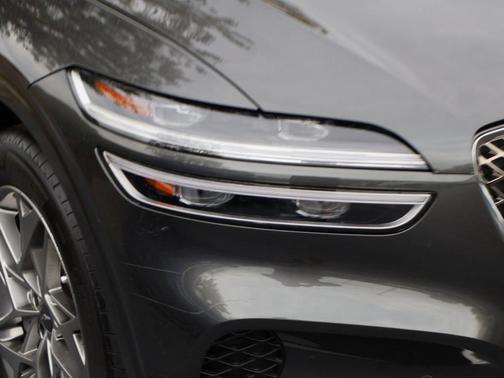 2024 Genesis GV70 2.5T
