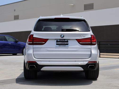 Pearl Silver Metallic 2018 BMW X5 xDrive50i