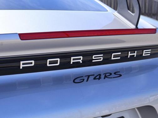 2025 Porsche 718 Cayman GT4 RS