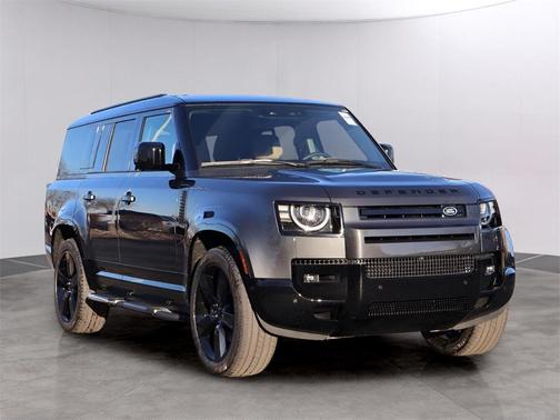 2026 Land Rover Defender 130 X-Dynamic SE