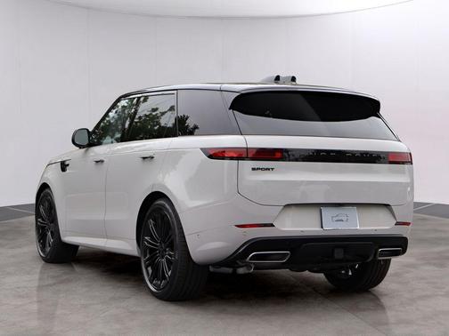 Borasco Grey 2026 Land Rover Range Rover Sport P400 Dynamic SE