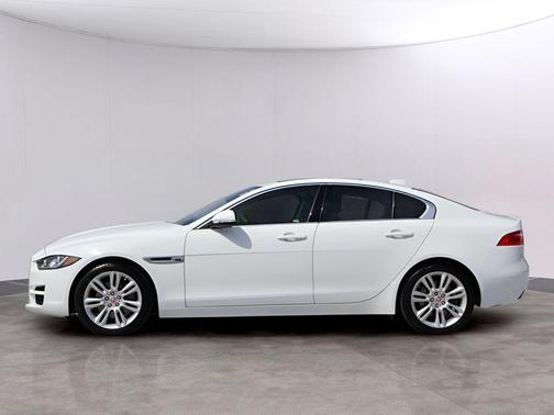 Fuji White 2019 Jaguar XE 25t Premium