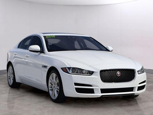 Fuji White 2019 Jaguar XE 25t Premium