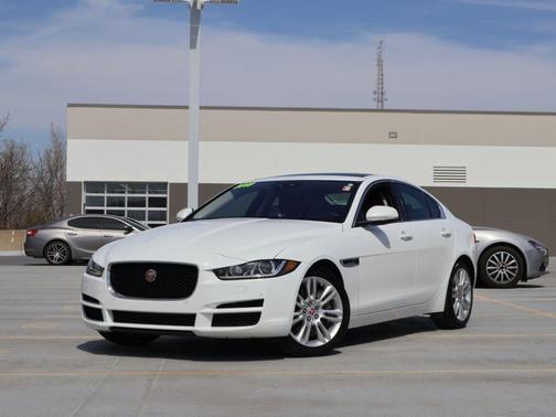 Fuji White 2019 Jaguar XE 25t Premium