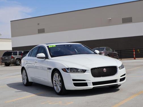 Fuji White 2019 Jaguar XE 25t Premium
