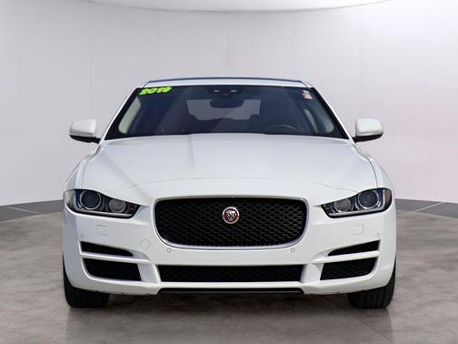 Fuji White 2019 Jaguar XE 25t Premium