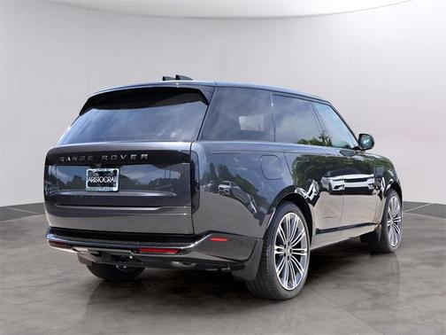 2025 Land Rover Range Rover P400 SE