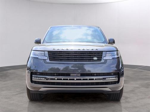 2025 Land Rover Range Rover P400 SE