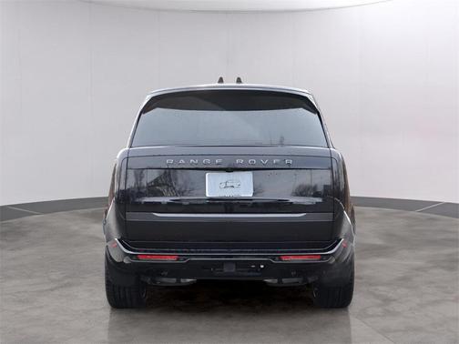 2026 Land Rover Range Rover P400 SE