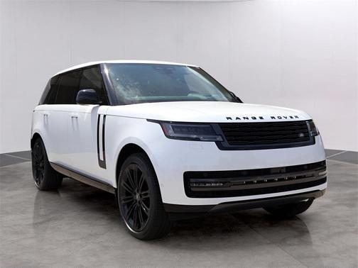 2025 Land Rover Range Rover P400 SE 7 Seat