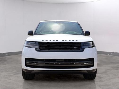 2025 Land Rover Range Rover P400 SE 7 Seat