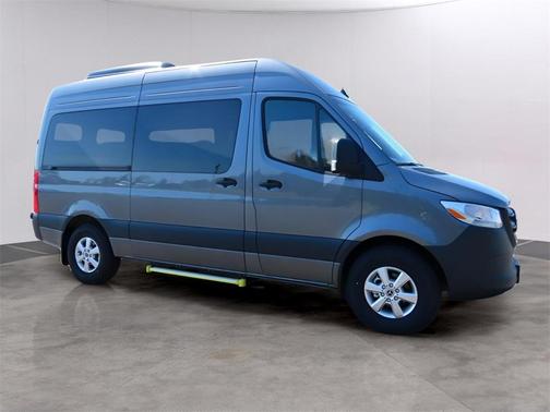 2025 Mercedes-Benz Sprinter 2500 144 WB Standard Roof Passenger