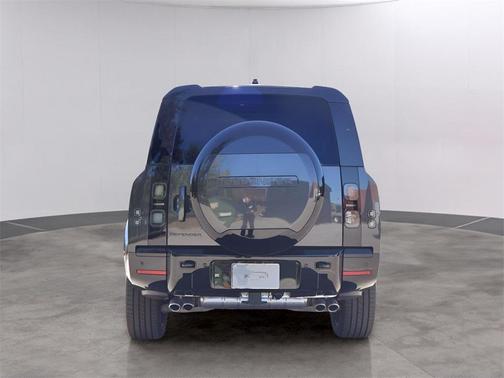 2026 Land Rover Defender