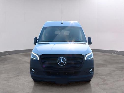 2024 Mercedes-Benz eSprinter 2500 170 WB High Roof Cargo
