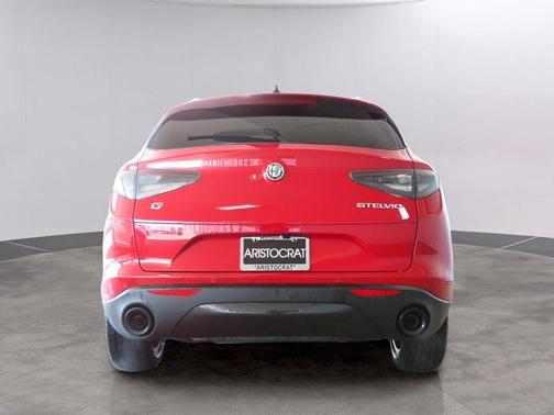 Rosso 2025 Alfa Romeo Stelvio Base