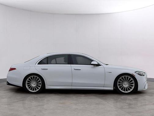 2026 Mercedes-Benz AMG S 63 E Base