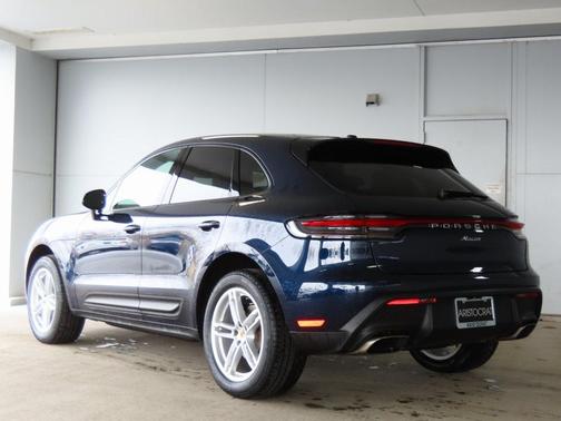 2023 Porsche Macan