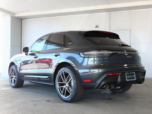 2025 Porsche Macan 
