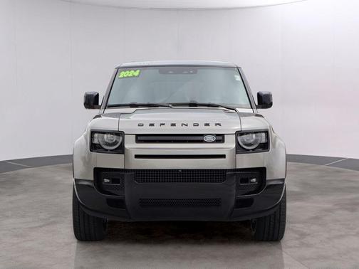 Silicon Silver 2024 Land Rover Defender P400 X-Dynamic SE